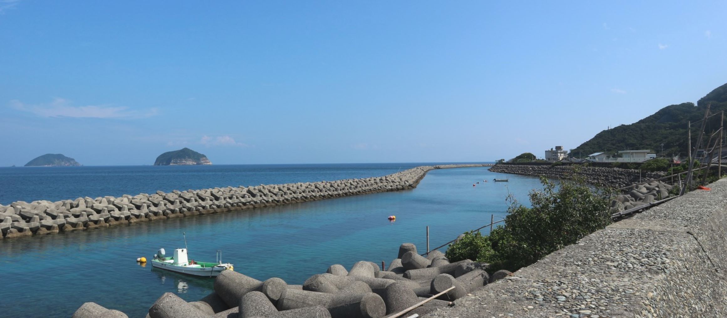 本社から1,196km離れた離島でリモートワーク!? 業務ごそっと持って本社離れてみた。